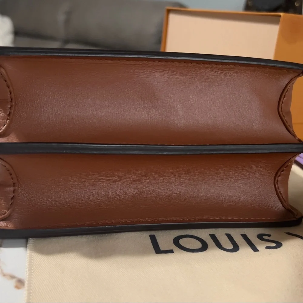 Authentic Louis Vuitton Dauphine Mini Mng Reverse